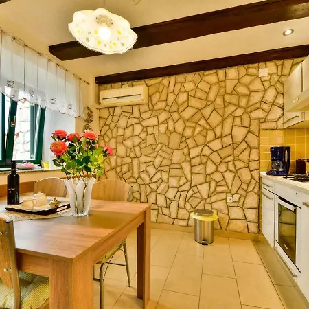 Divna By Interhome * Selce